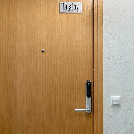 Gustav - Center Comfort