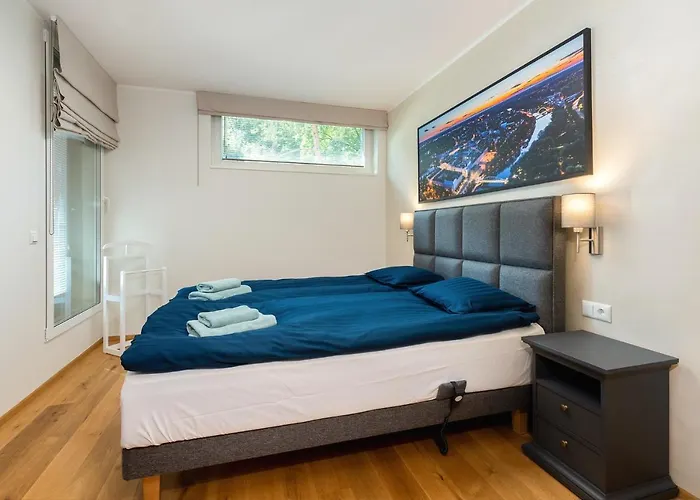 Gustav - Center Comfort Apartamento *